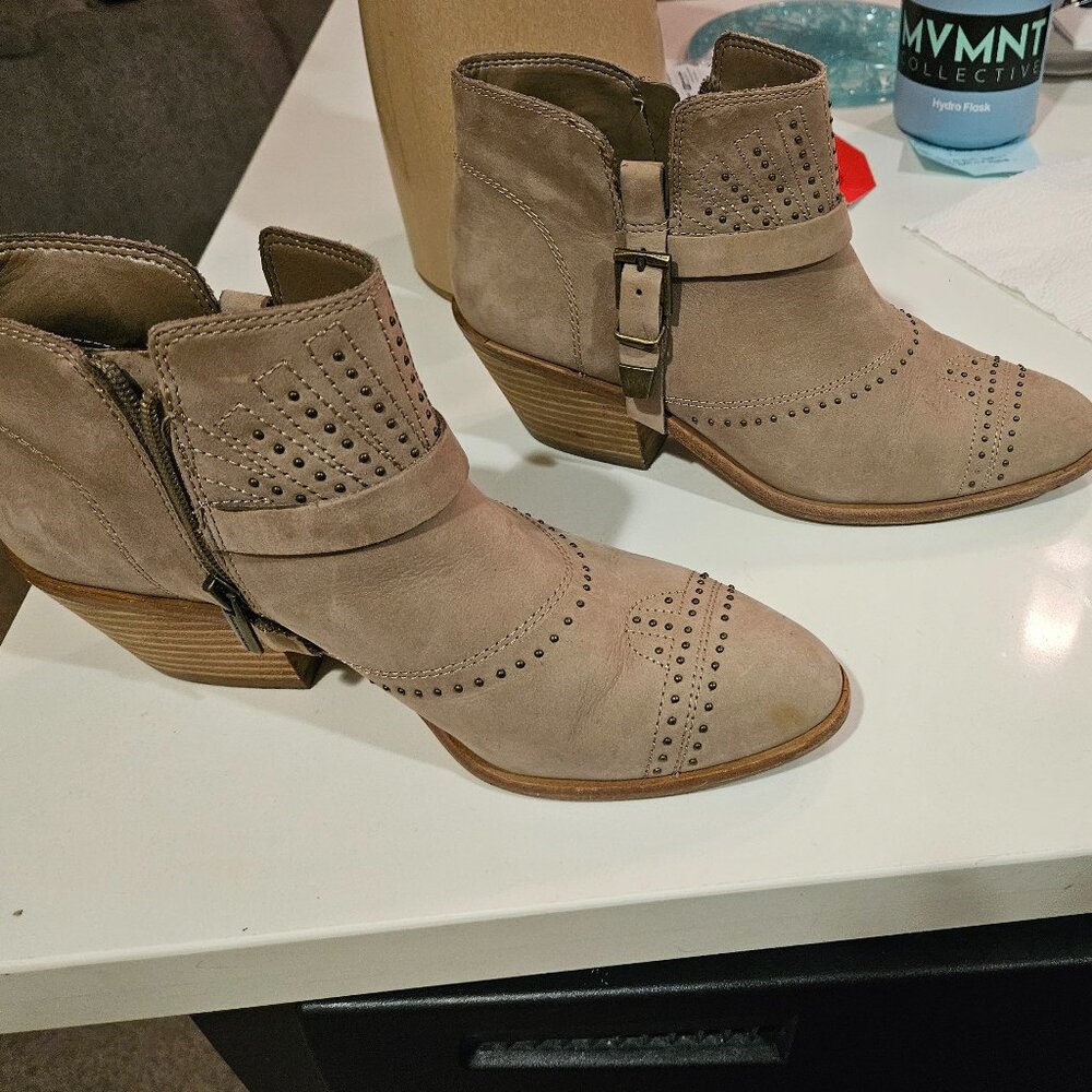 Vince camuto ankle bootie